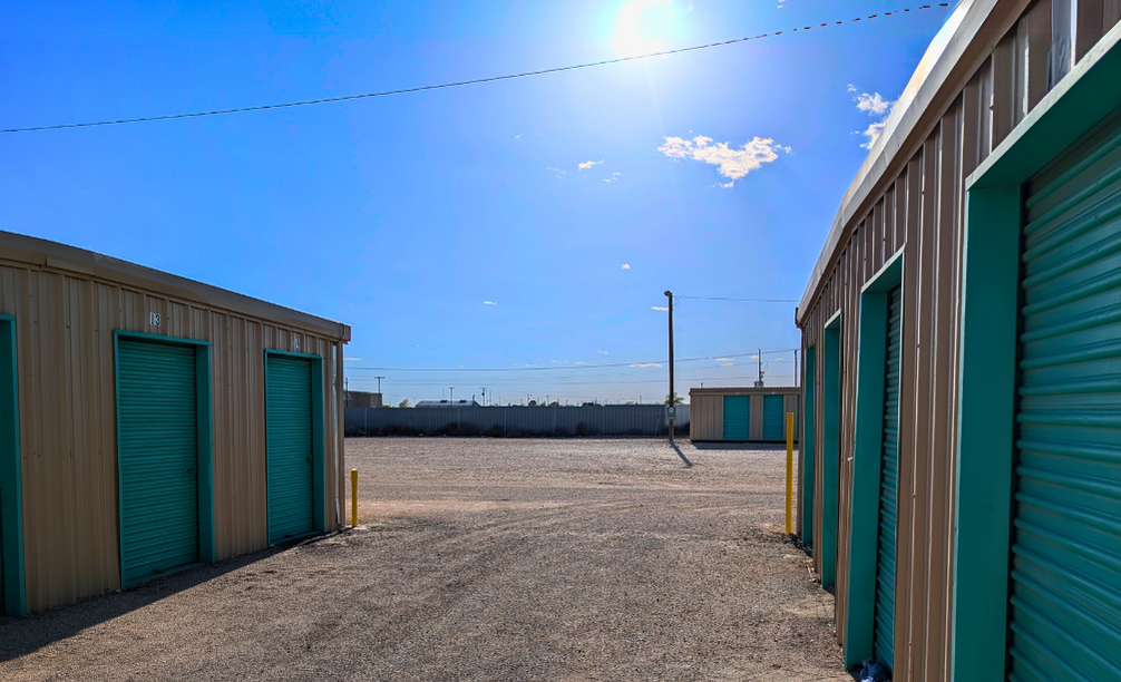 Affordable fenced self storage in Hobbs, NM at 1515 West Broadway Place